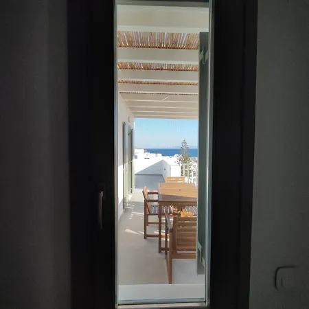 Villa Tzitziki *