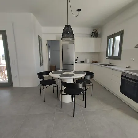 Tzitziki Piso Livadi