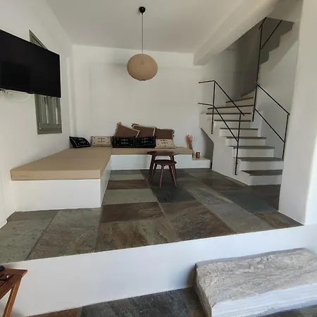 Tzitziki Villa