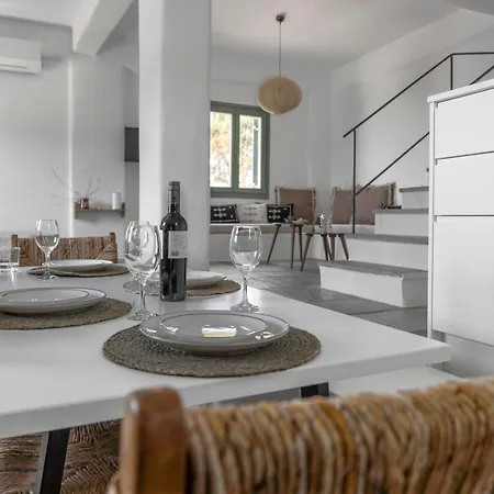 Tzitziki Villa *